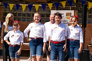 Sommerf KG Baerl 2026- 07-11 07  Sommerfest « Blau-Gelb » - Im äußersten Nordwesten Duisburgs, in Baerl, feierte die 1. KG Baerl Blau-Gelb e.V. bei strahlendem Sonnenschein auf dem Gelände des TUS Baerl ihr Sommerfest. : DVPJ, Toni I, Jules I., Prinz Karneval, Prinz, Prinzessin Aileen I., Hofmarschälle, Page, Pagen, Paginnen, HDK, Duisburg, Karneval, Helau, Tollität, Event, Session 2025, Session 2025, HDK Duisburg, Hauptausschuss, Hauptausschuss Karneval Duisburg, Duisburg ist echt