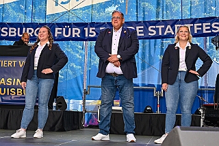 SommerBiwak 2026- 07-19 15  Sommerbiwak in der City - Die Premiere des Sommerbiwaks vom HDK am Sonntag des Duisburger Stadtfestes war vor 11 Jahren. In diesem Jahr präsentierte sich der HDK auch mit einem bunten Programm auf der Hauptbühne vor dem City-Palais. In diesem Rahmen stellten wir unsere Aktion für die Unterstützung der „Jecken Kids“ vor. : DVPJ, Toni I, Jules I., Prinz Karneval, Prinz, Prinzessin Aileen I., Hofmarschälle, Page, Pagen, Paginnen, HDK, Duisburg, Karneval, Helau, Tollität, Event, Session 2025, Session 2025, HDK Duisburg, Hauptausschuss, Hauptausschuss Karneval Duisburg, Duisburg ist echt