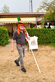 01 Sommerf Buergergarde 2026-08-15 24  Sommerfest und ein runder Geburtstag - Gemäß ihren Motto „Gemeinsam. Nicht alleine. Von Bürgern für Bürger“ feierte die Bürgergarde Duisburg am Schützenhaus am Reiserpfad in Duisburg Rahm ihr grün-rotes Sommerfest. Ein Besuch, zu Eheren von Clemens Poschmanns 60. Geburtstag, durfte auch nicht fehlen. : DVPJ, Toni I, Jules I., Prinz Karneval, Prinz, Prinzessin Aileen I., Hofmarschälle, Page, Pagen, Paginnen, HDK, Duisburg, Karneval, Helau, Tollität, Event, Session 2025, Session 2025, HDK Duisburg, Hauptausschuss, Hauptausschuss Karneval Duisburg, Duisburg ist echt
