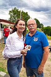 01 Sommerf SonnigSued 2026-08-29 12  Drei Sommerfeste am Ferienende - Das Wetter war am Samstag, 29. August, nicht so ganz in Sommer Laune. Aber wir ließen uns unsere gute Laune nicht verderben. So besuchten wir die KG Sonniger Süden, 5-faches Heimspiel, die KG Alle mann an Bord und die KG Rote Funken auf ihren Sommerfesten. : DVPJ, Toni I, Jules I., Prinz Karneval, Prinz, Prinzessin Aileen I., Hofmarschälle, Page, Pagen, Paginnen, HDK, Duisburg, Karneval, Helau, Tollität, Event, Session 2025, Session 2025, HDK Duisburg, Hauptausschuss, Hauptausschuss Karneval Duisburg, Duisburg ist echt