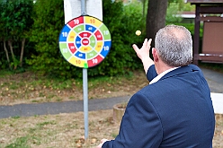 01 Sommerf SonnigSued 2026-08-29 22  Drei Sommerfeste am Ferienende - Das Wetter war am Samstag, 29. August, nicht so ganz in Sommer Laune. Aber wir ließen uns unsere gute Laune nicht verderben. So besuchten wir die KG Sonniger Süden, 5-faches Heimspiel, die KG Alle mann an Bord und die KG Rote Funken auf ihren Sommerfesten. : DVPJ, Toni I, Jules I., Prinz Karneval, Prinz, Prinzessin Aileen I., Hofmarschälle, Page, Pagen, Paginnen, HDK, Duisburg, Karneval, Helau, Tollität, Event, Session 2025, Session 2025, HDK Duisburg, Hauptausschuss, Hauptausschuss Karneval Duisburg, Duisburg ist echt