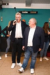 03 Sommerf RoteFunken 2026-08-29 04  Drei Sommerfeste am Ferienende - Das Wetter war am Samstag, 29. August, nicht so ganz in Sommer Laune. Aber wir ließen uns unsere gute Laune nicht verderben. So besuchten wir die KG Sonniger Süden, 5-faches Heimspiel, die KG Alle mann an Bord und die KG Rote Funken auf ihren Sommerfesten. : DVPJ, Toni I, Jules I., Prinz Karneval, Prinz, Prinzessin Aileen I., Hofmarschälle, Page, Pagen, Paginnen, HDK, Duisburg, Karneval, Helau, Tollität, Event, Session 2025, Session 2025, HDK Duisburg, Hauptausschuss, Hauptausschuss Karneval Duisburg, Duisburg ist echt