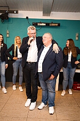 03 Sommerf RoteFunken 2026-08-29 05  Drei Sommerfeste am Ferienende - Das Wetter war am Samstag, 29. August, nicht so ganz in Sommer Laune. Aber wir ließen uns unsere gute Laune nicht verderben. So besuchten wir die KG Sonniger Süden, 5-faches Heimspiel, die KG Alle mann an Bord und die KG Rote Funken auf ihren Sommerfesten. : DVPJ, Toni I, Jules I., Prinz Karneval, Prinz, Prinzessin Aileen I., Hofmarschälle, Page, Pagen, Paginnen, HDK, Duisburg, Karneval, Helau, Tollität, Event, Session 2025, Session 2025, HDK Duisburg, Hauptausschuss, Hauptausschuss Karneval Duisburg, Duisburg ist echt