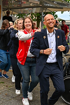 Sommeref KVO 2026- 09-05 07  Endspurt bei den Sommerfesten - Am Samstag besuchten wir eins der letzten Sommerfeste. Wir waren vor „Senftöpfchen“ an der Röttgersbachstraße bei der KVO zu Gast. : DVPJ, Toni I, Jules I., Prinz Karneval, Prinz, Prinzessin Aileen I., Hofmarschälle, Page, Pagen, Paginnen, HDK, Duisburg, Karneval, Helau, Tollität, Event, Session 2025, Session 2025, HDK Duisburg, Hauptausschuss, Hauptausschuss Karneval Duisburg, Duisburg ist echt